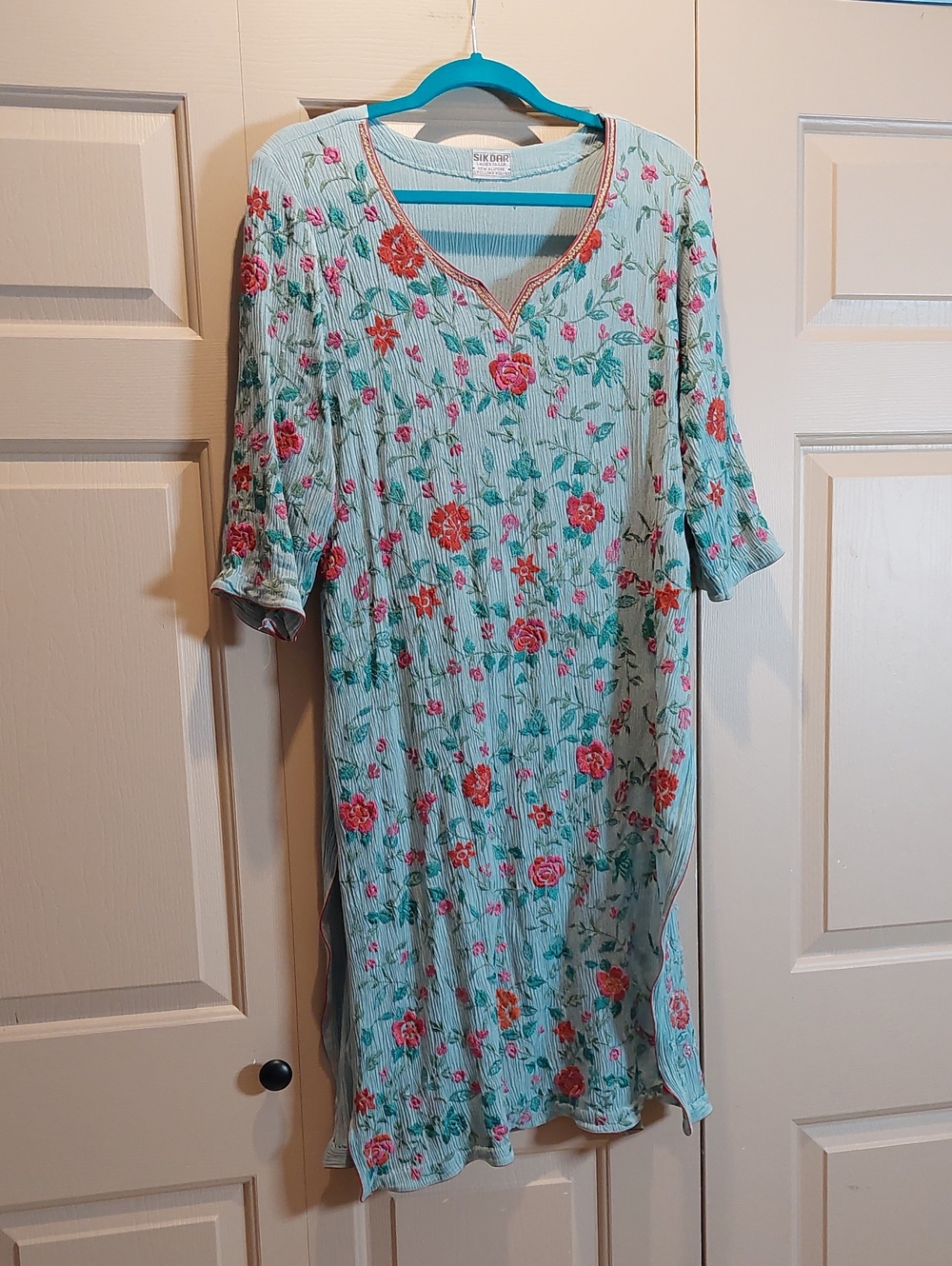 Light Aqua Floral Kurta Slip with Pink Rose Print